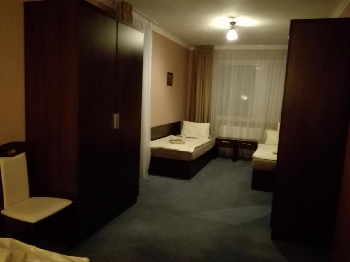 Garni Hotel Anne-Mary Piest'any Ngoại thất bức ảnh